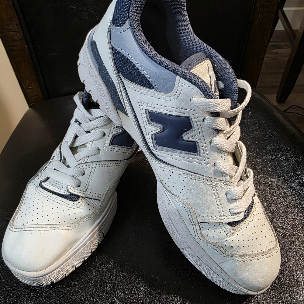 Very popular, Women's White and Blue New Balance 550's